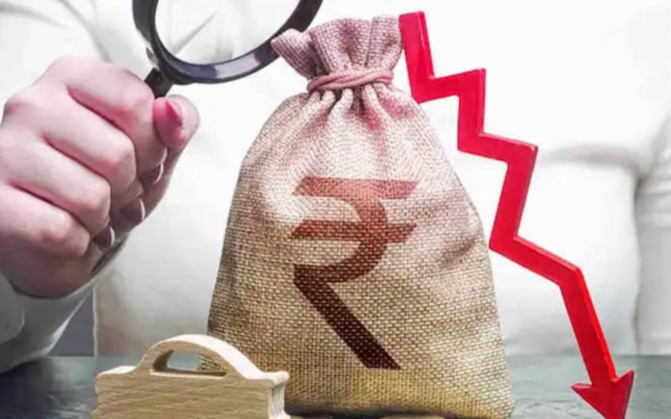 Rupee falls 28 paise to 94.77 against US dollar in early trade